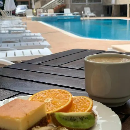 Tropics Свети-Влас