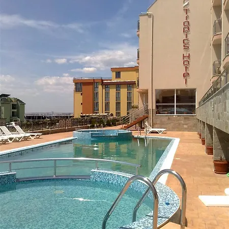 Hotel Tropics 3*