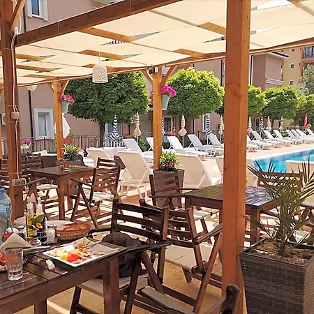 Tropics Hotel