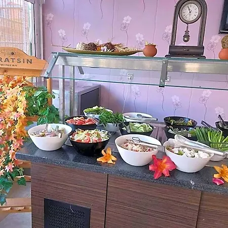 Tropics Свети Влас