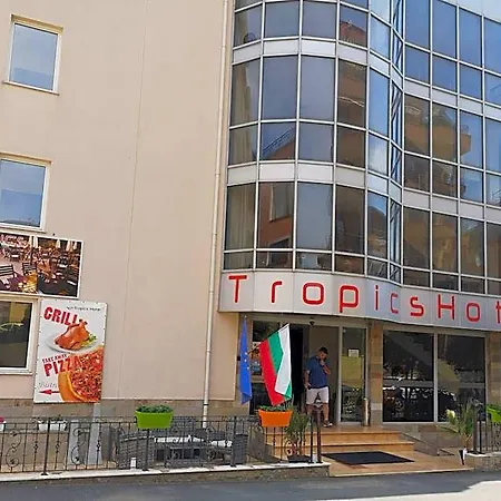 Tropics Hotel