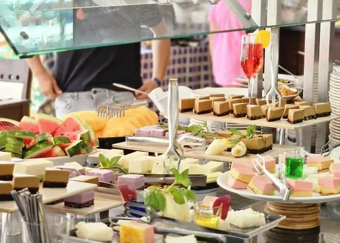 Tropics Ξενοδοχείο 3*